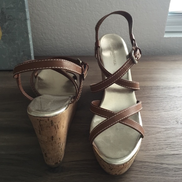 Banana Republic sz 9 wedge