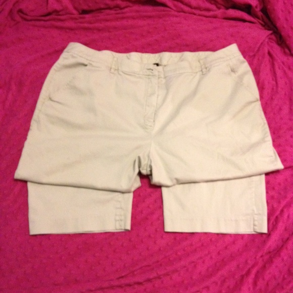 New Directions khaki Capri pants size 22W - Picture 1 of 3