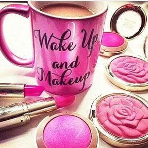 Meet your Posher, Yolanda