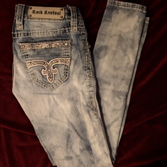 SOLD ON MERC🚨 - Picture 2 of 4