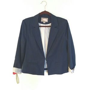 Women's dark blue blazer