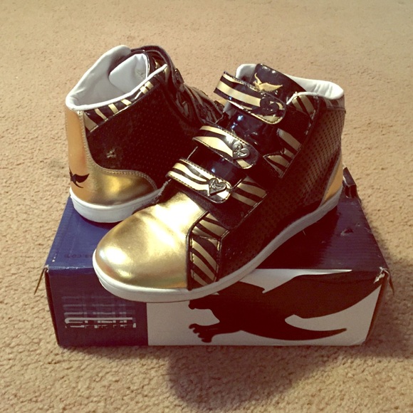 Wmns Shiekh sneaker shoes, brand new