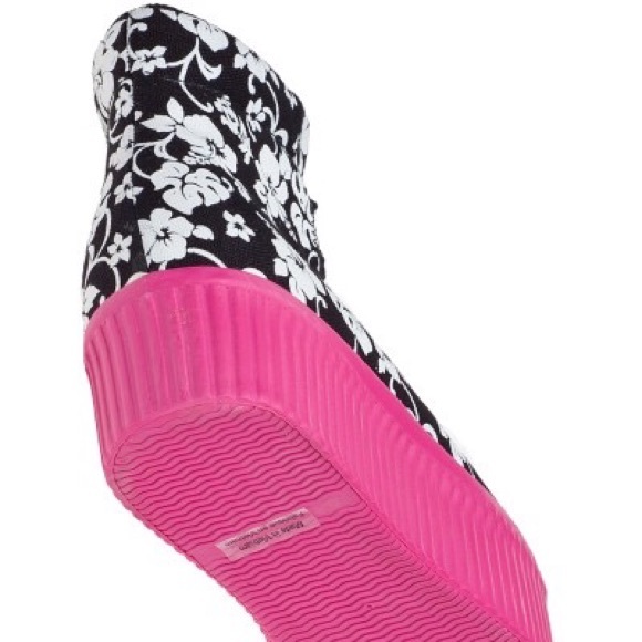 Jeffrey Campbell Pink Hiya Platform Sneaker - Picture 2 of 4