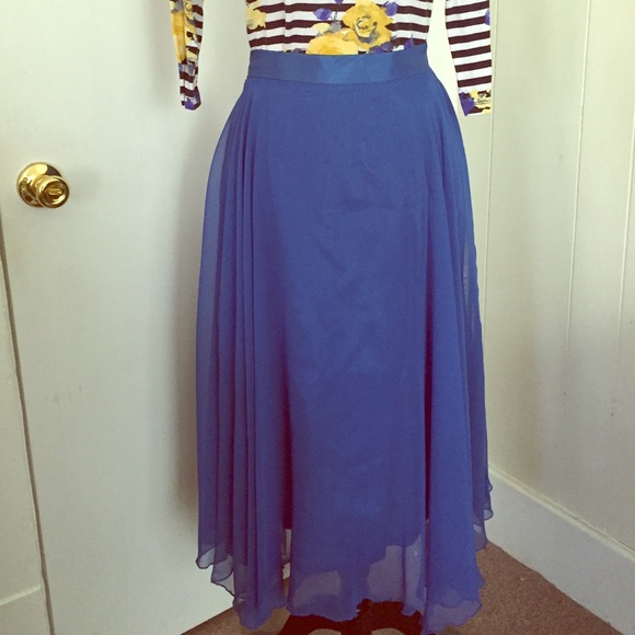 Unknown Dresses & Skirts - Blue Vintage Midi Skirt