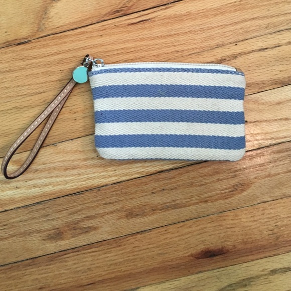 LOFT Accessories - LOFT wristlet