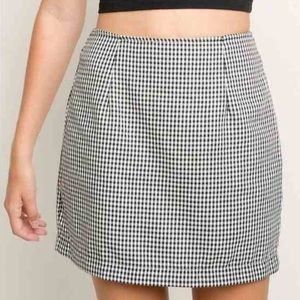 BRANDY MELVILLE houndstooth "Olivia" skirt