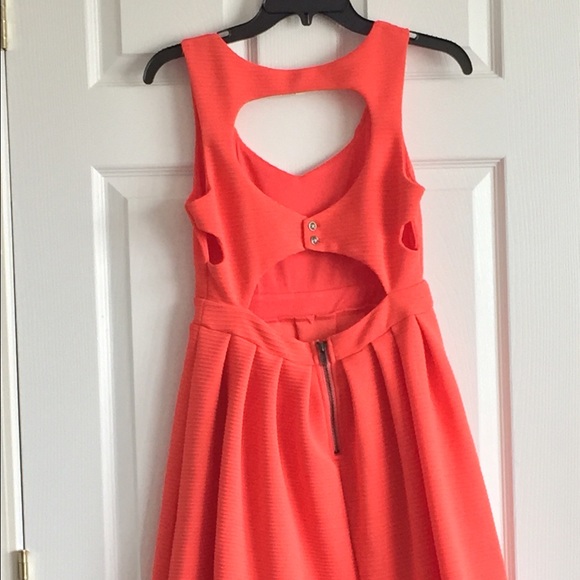 Perfect Spring dress - Picture 2 of 3