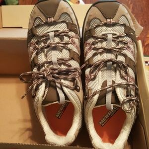 Merrell hiking shoes, size 7