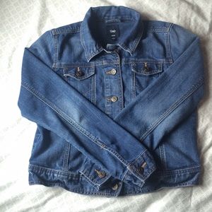 Gap denim jacket size: M