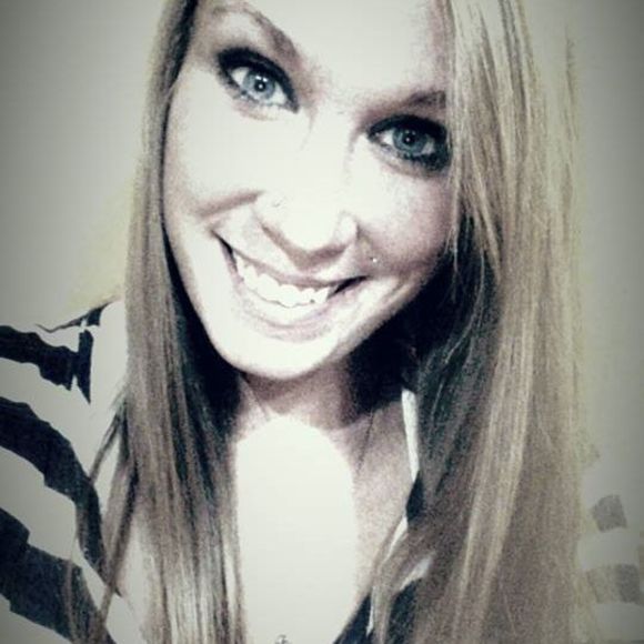 Meet your Posher, Kayla - Picture 1 of 1