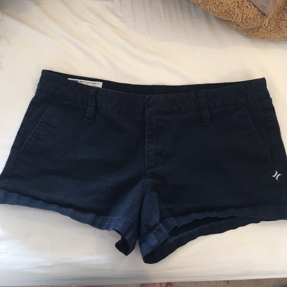Hurley shorts !