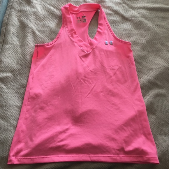 Under armor semi-fitted tank top