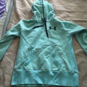Under armor sweat shirt