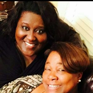 Meet your Posher, Traci