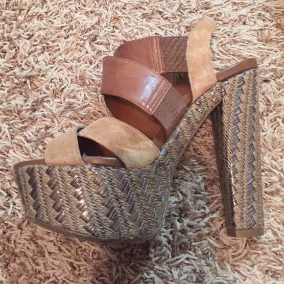 Jessica Simpson high heels - Picture 1 of 4