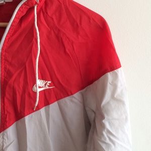 NIKE- Vintage Windbreaker