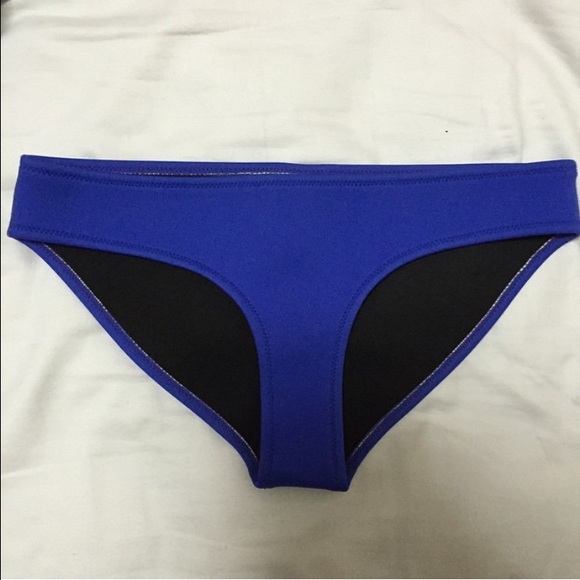 Triangl bikini bottom