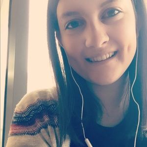 Meet your Posher, Lauren