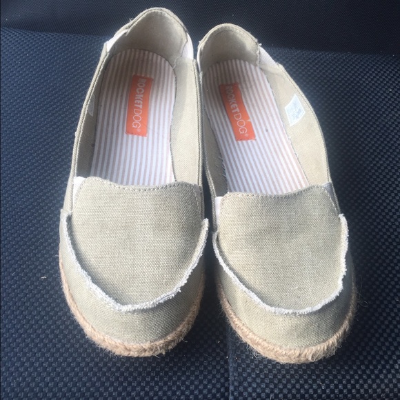 Canvas flats (slip on) size 8