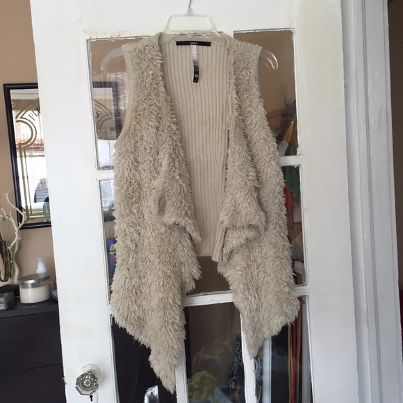 Kensie Shaggy Faux Fur Vest
