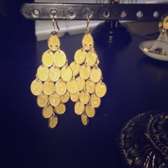 Gold dangling earrings