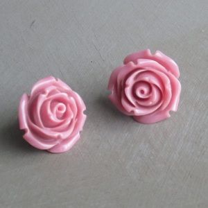 Rosebud earrings