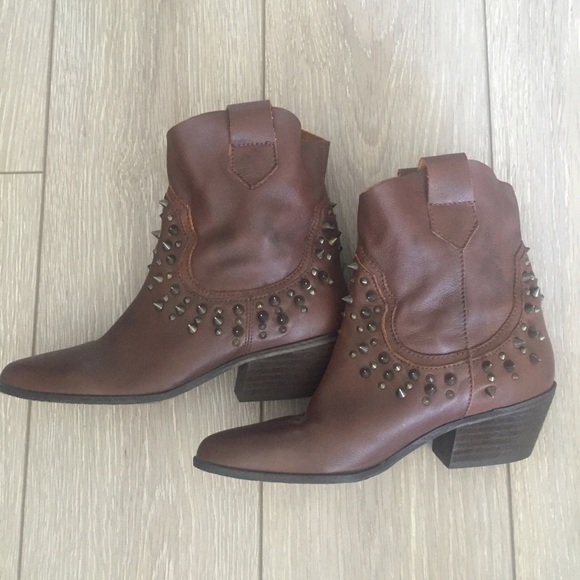 Zara leather studded boots sz 39 brown