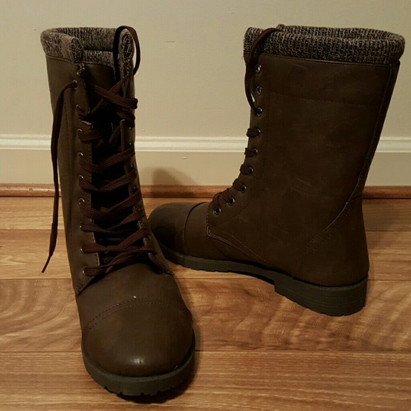 Boots - Picture 4 of 4