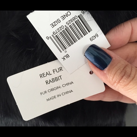 Reversible real rabbit fur vest with hood.🐰 - Picture 3 of 4