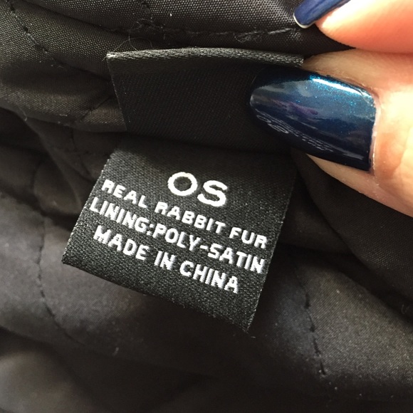 Reversible real rabbit fur vest with hood.🐰 - Picture 4 of 4