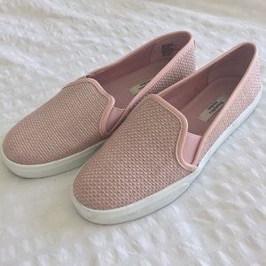 Simply Vera Wang Pink Woven Slip On Shoes
