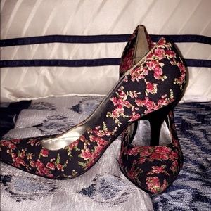 Sexy Floral Heels 👠