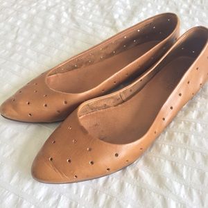 Madewell Tan Holepunch Dot Skimmer Pointy Flats