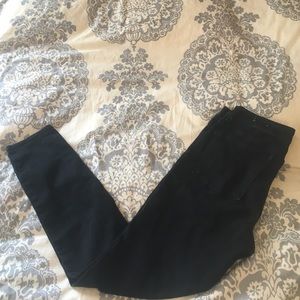 High rise jegging super stretch jeans.