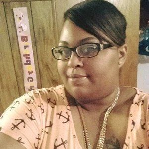 Meet your Posher, Kendra