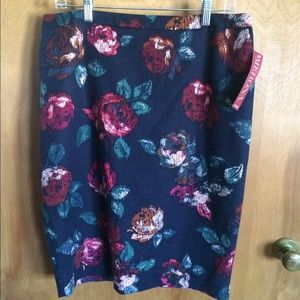 Merona NWT Floral pencil skirt