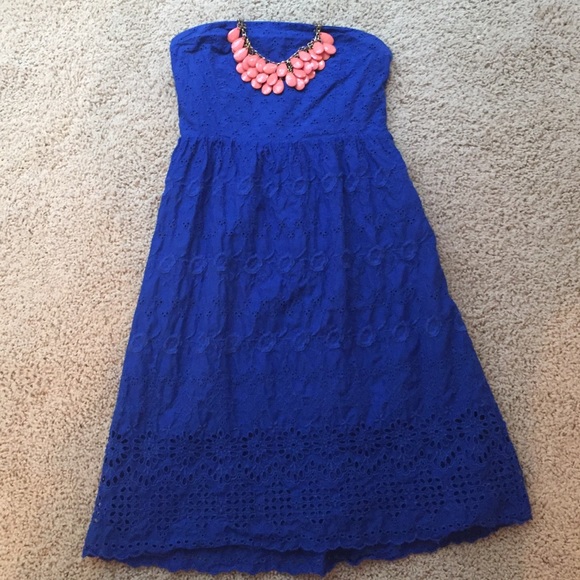 Old Navy Dresses & Skirts - Strapless Dress