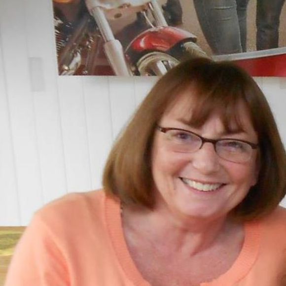 Meet your Posher, Cindy