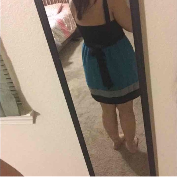 Dress - Picture 2 of 3