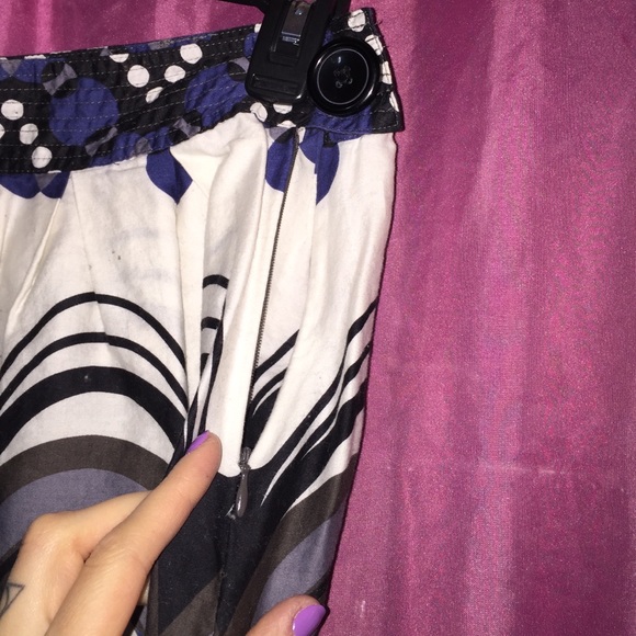 Patterned skirt - Picture 2 of 3