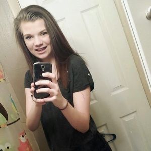 Meet your Posher, Makayla