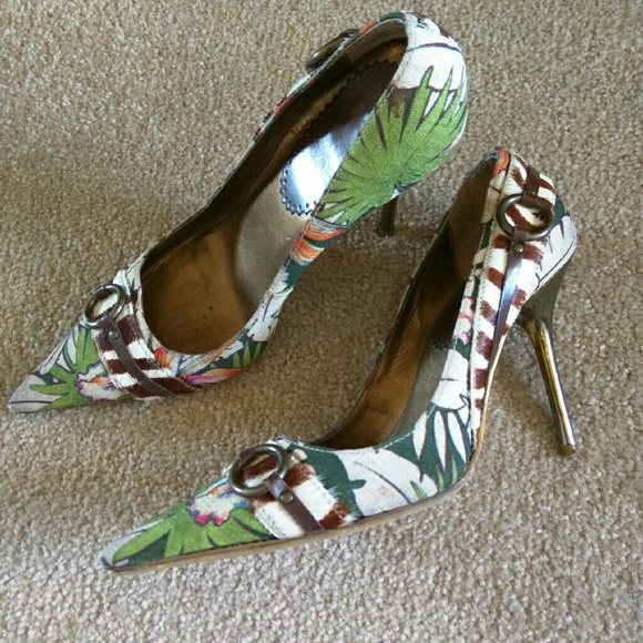Aldo safari pumps