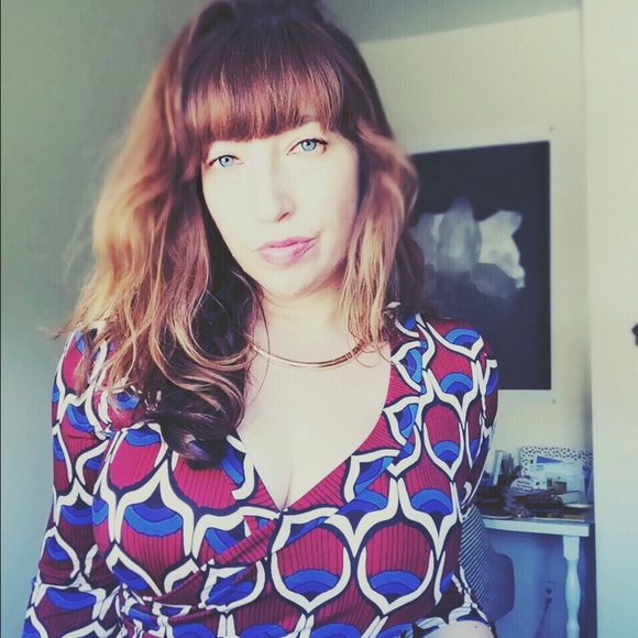 Meet your Posher, Melissa - Picture 1 of 1
