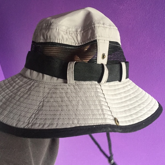 Accessories | Six Flags Bucket Hat 