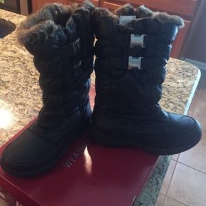 NEW Weatherproof new in box style Becky