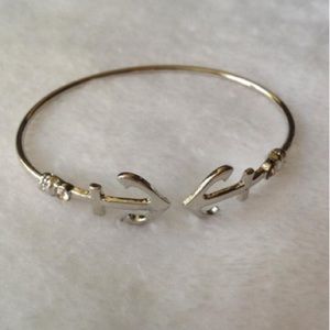 Anchor cuff bracelet