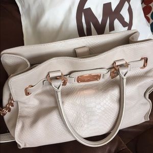 Michael Kors Purse With dust cover