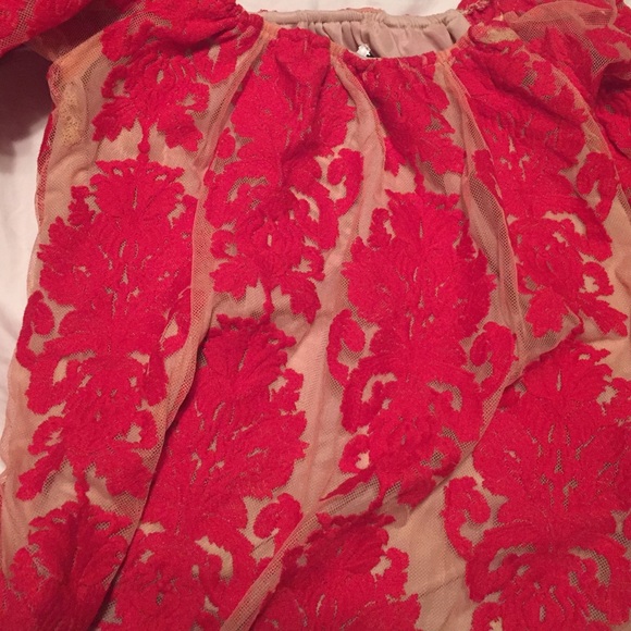 🚫sold🚫Red embroidered off shoulder dress - Picture 4 of 4
