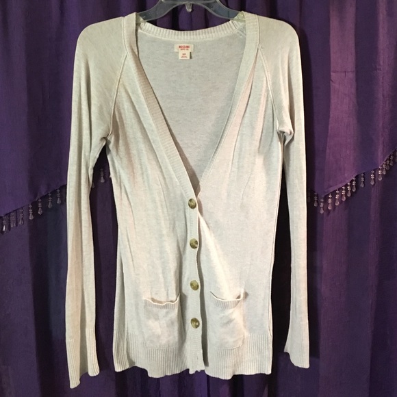 Tan Cardigan 🌼