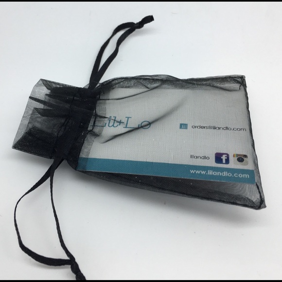 6 Stackable Midi Rings Silver Tone Blue Stone NWT - Picture 2 of 3